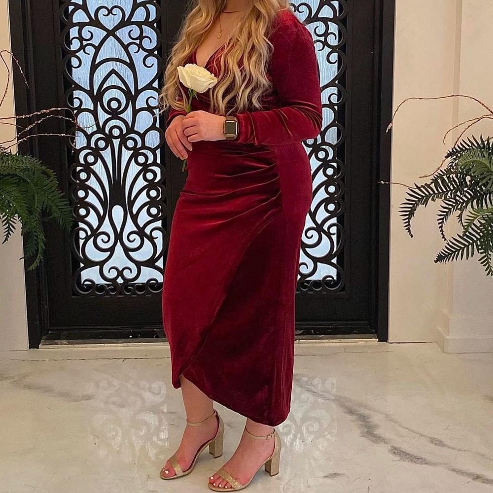 M Red Velvet Wrap Midi Dress